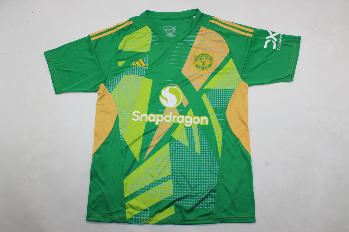 AAA Quality Manchester Utd 24/25 GK Green Soccer Jersey